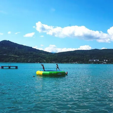 Garni Seeroesl Am Woerthersee , Kaernten מלון