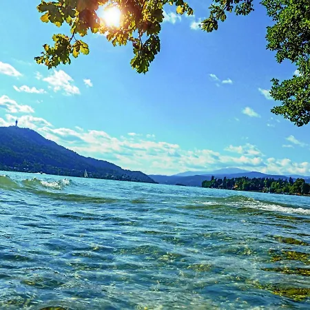 Hotel Garni Seeroesl Am Woerthersee , Kaernten *