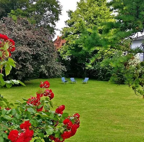Отель Garni Seeroesl Am Woerthersee , Kaernten Крумпендорф