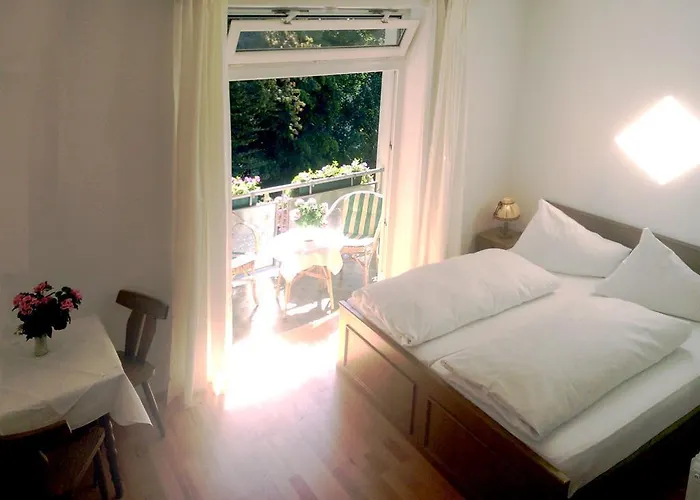 Garni Seeroesl Am Woerthersee , Kaernten Hotel