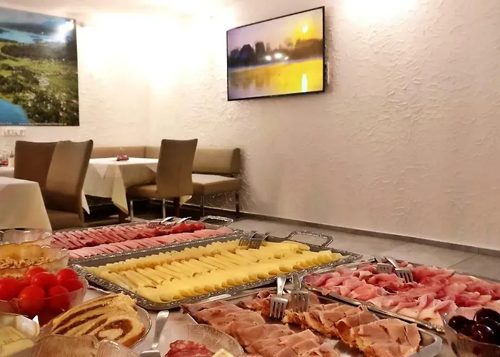 Hotel Garni Seeroesl Am Woerthersee , Kaernten Krumpendorf